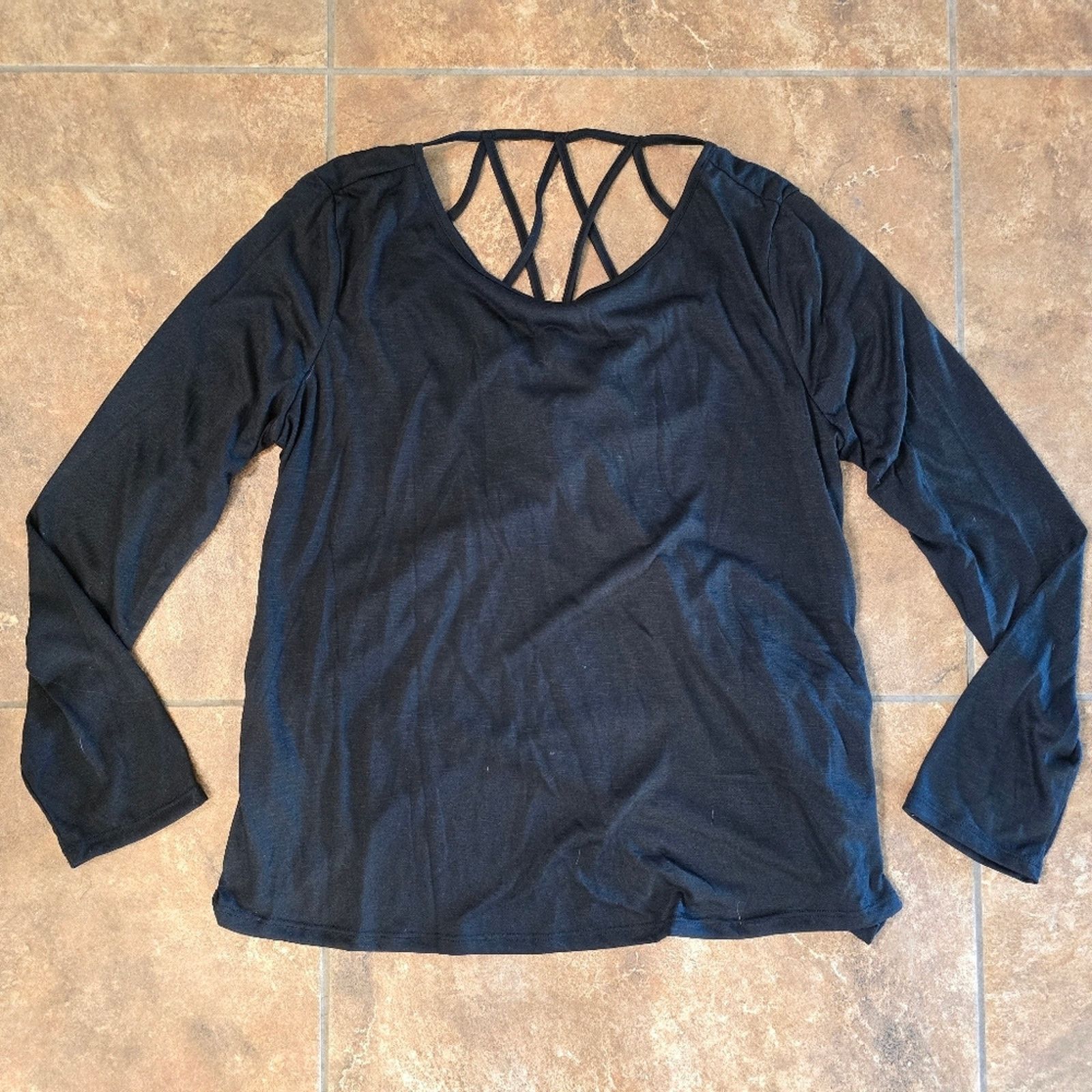 Shein Black | SHEIN | Back Detailed Long Sleeve Size XL / US 12-14 / IT 48-50 - 1 Thumbnail