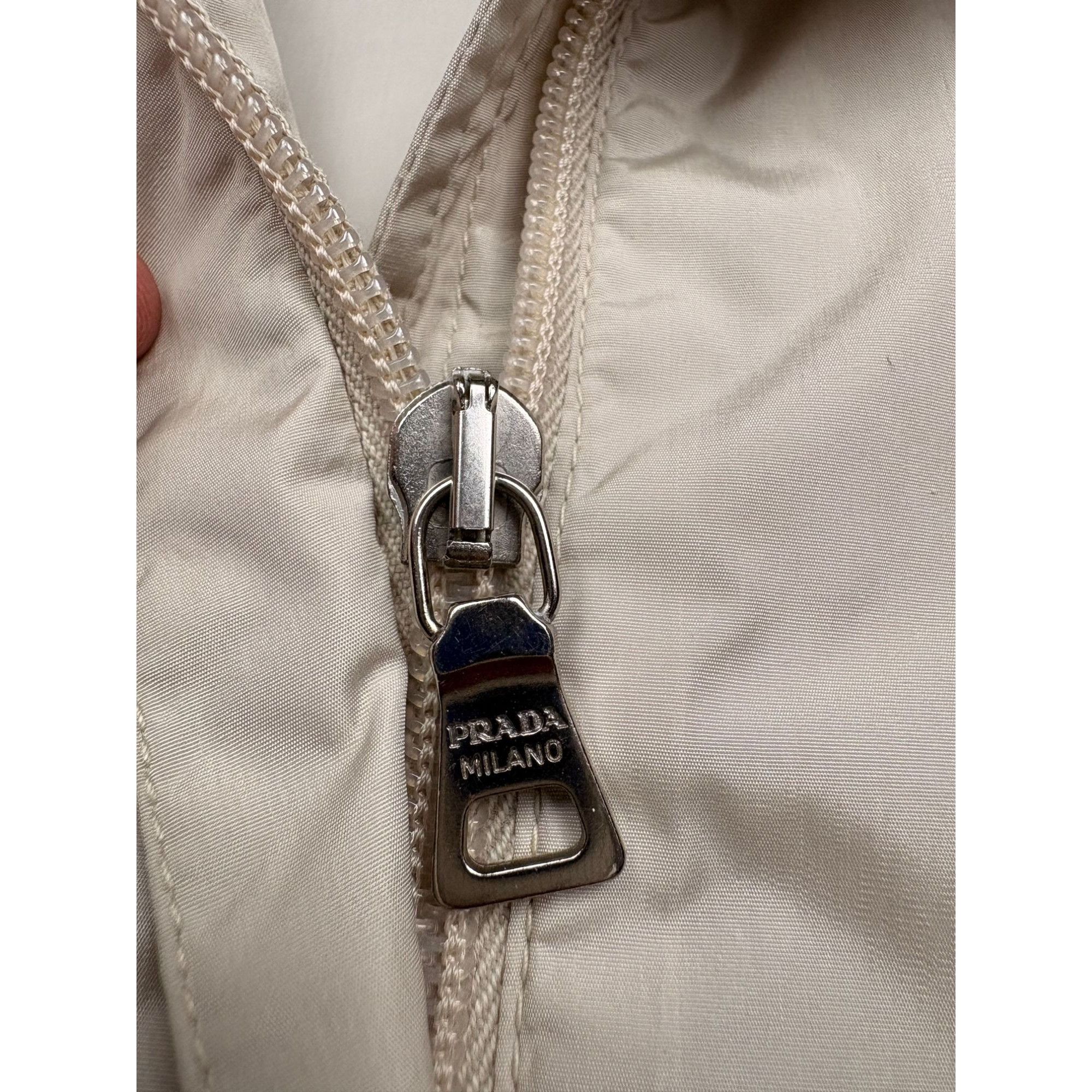 Prada Authentic PRADA Milano Vintage Nylon Women Jacket Beige - Si Size S / US 4 / IT 40 - 20 Thumbnail