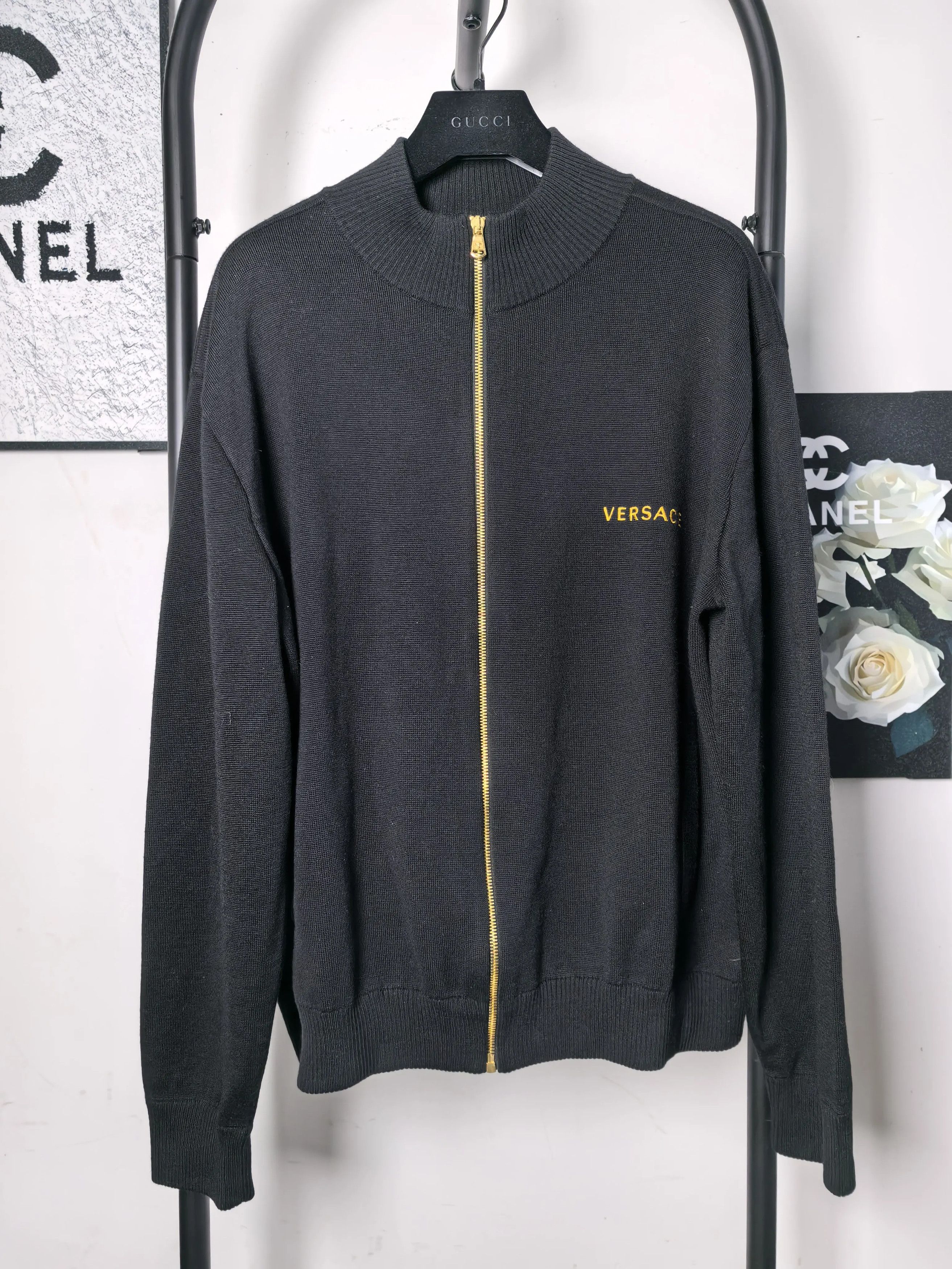 Versace Versace Retro Embroidered White Light Jacket m Men Size US M / EU 48-50 / 2 - 1 Thumbnail