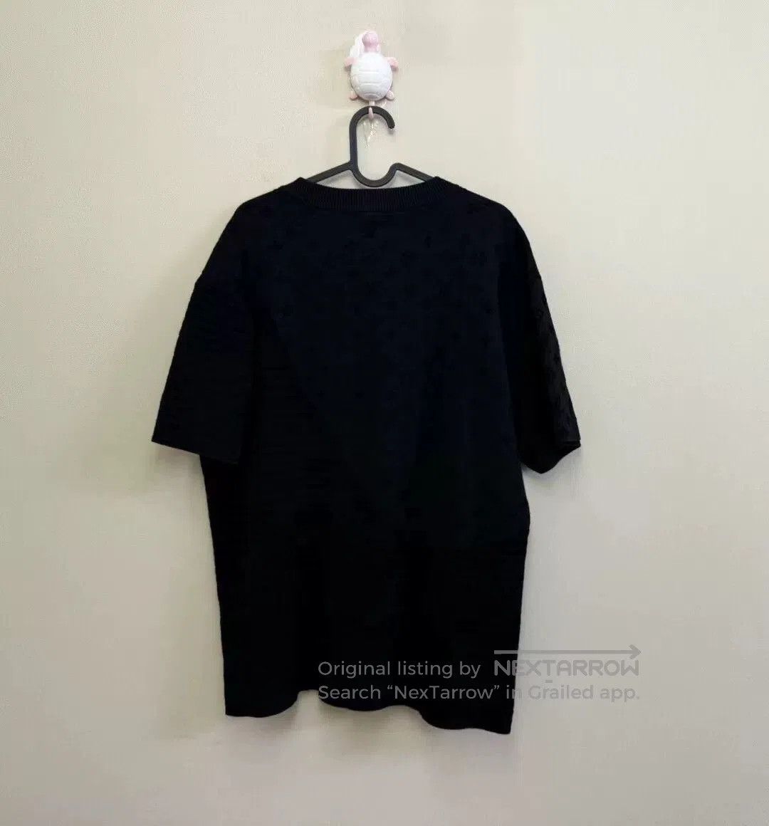 Louis Vuitton louis vuitton black logo short sleeve top. Size US XL / EU 56 / 4 - 4 Thumbnail