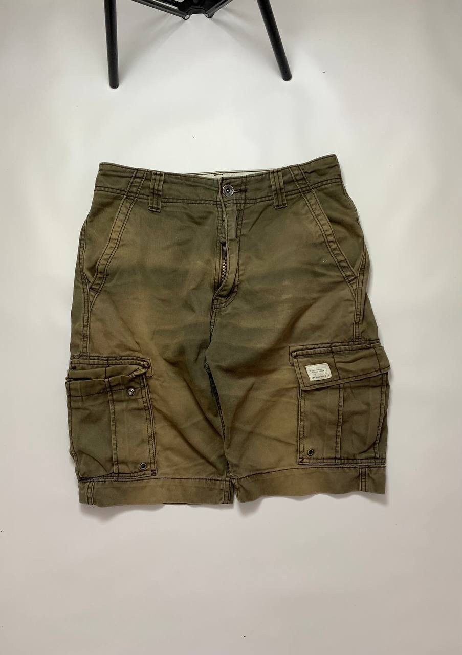 Levi's × Vintage Crazy Y2K/2000s Baggy Distressed Levi’s Skater Cargo Shorts Size US 30 / EU 46 - 1 Thumbnail