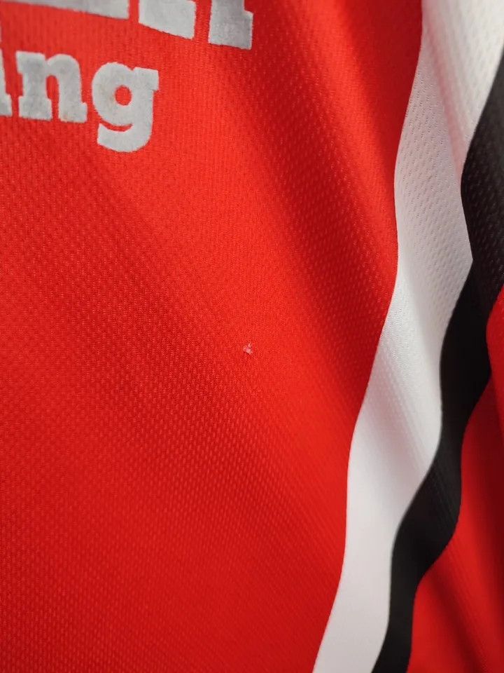 Vintage Rare Vintage Spvgg Unterhaching # Taufkirchen FOOTBALL Size US XL / EU 56 / 4 - 10 Thumbnail
