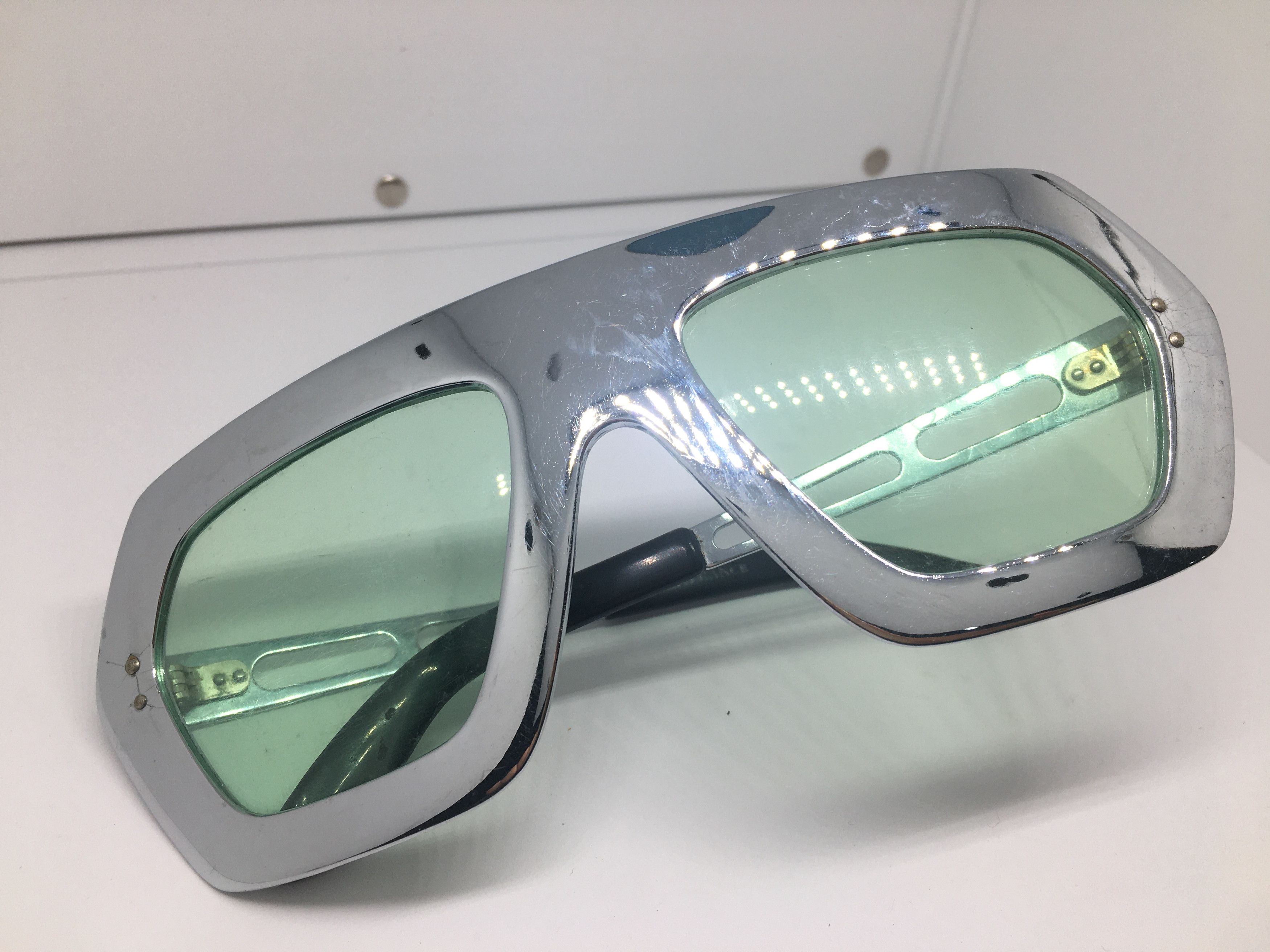 Vintage '69 MOD SWANK FRANCE CHROME ELVIS PRESLEY ERA SUNGLASSES Size ONE SIZE - 1 Thumbnail