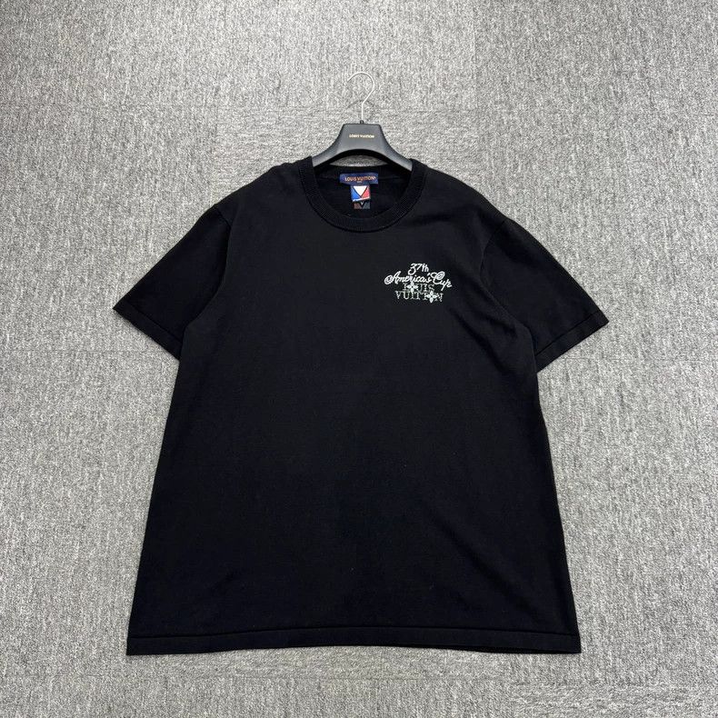 Louis Vuitton Louis Vuitton Black Crystal Letter Short Sleeve Tee Size US XXL / EU 58 / 5 - 1 Thumbnail