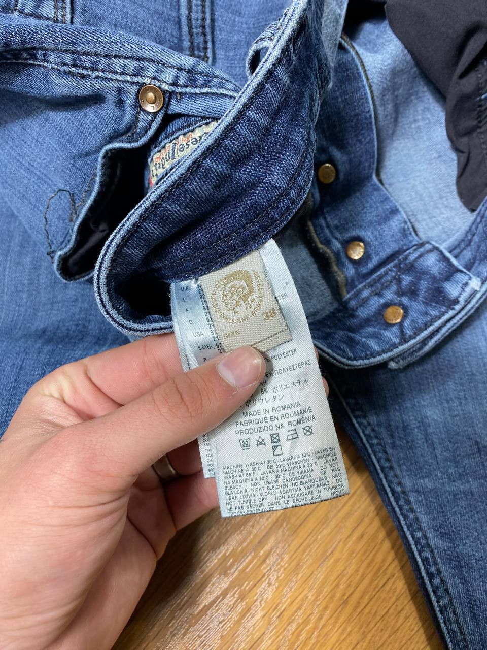 Diesel 90s Diesel distressed baggy jeans vintage japanese brand Size US 38 / EU 54 - 9 Thumbnail