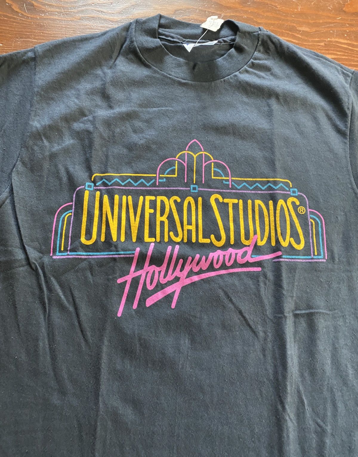 Hanes × Universal Studios × Vintage Vintage NWT 80’s Universal Studios Black Single Stitch Tee Size US M / EU 48-50 / 2 - 2 Thumbnail