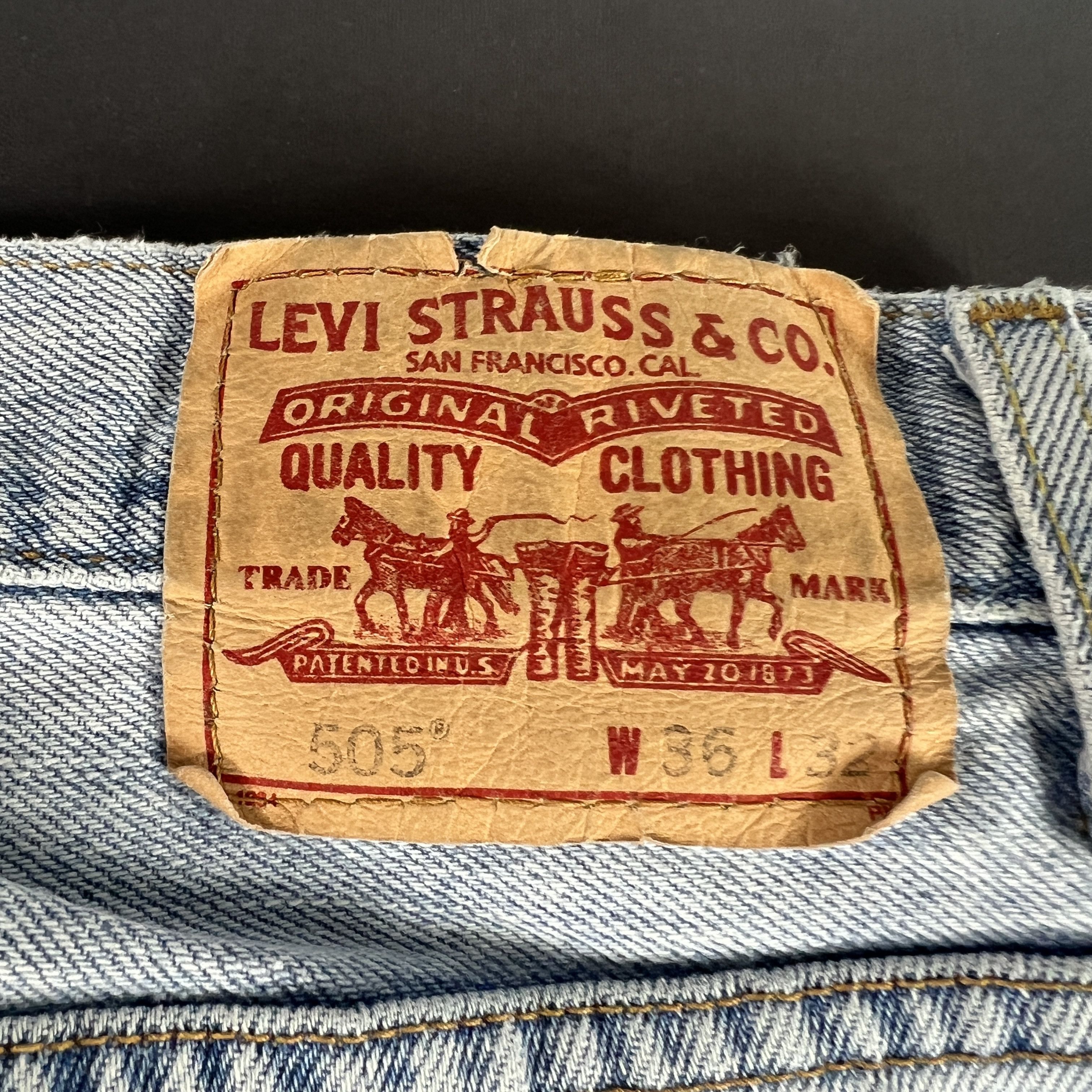 Levi's Y2K Levi's Jeans 505 Straight Light Blue Distressed Denim Size US 35 - 14 Thumbnail