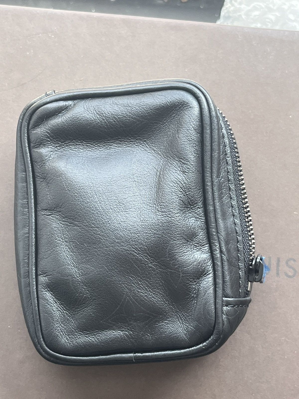 Louis Vuitton LV Bloomington Cigarette Pochette in Black Monogram Leather Size ONE SIZE - 9 Thumbnail