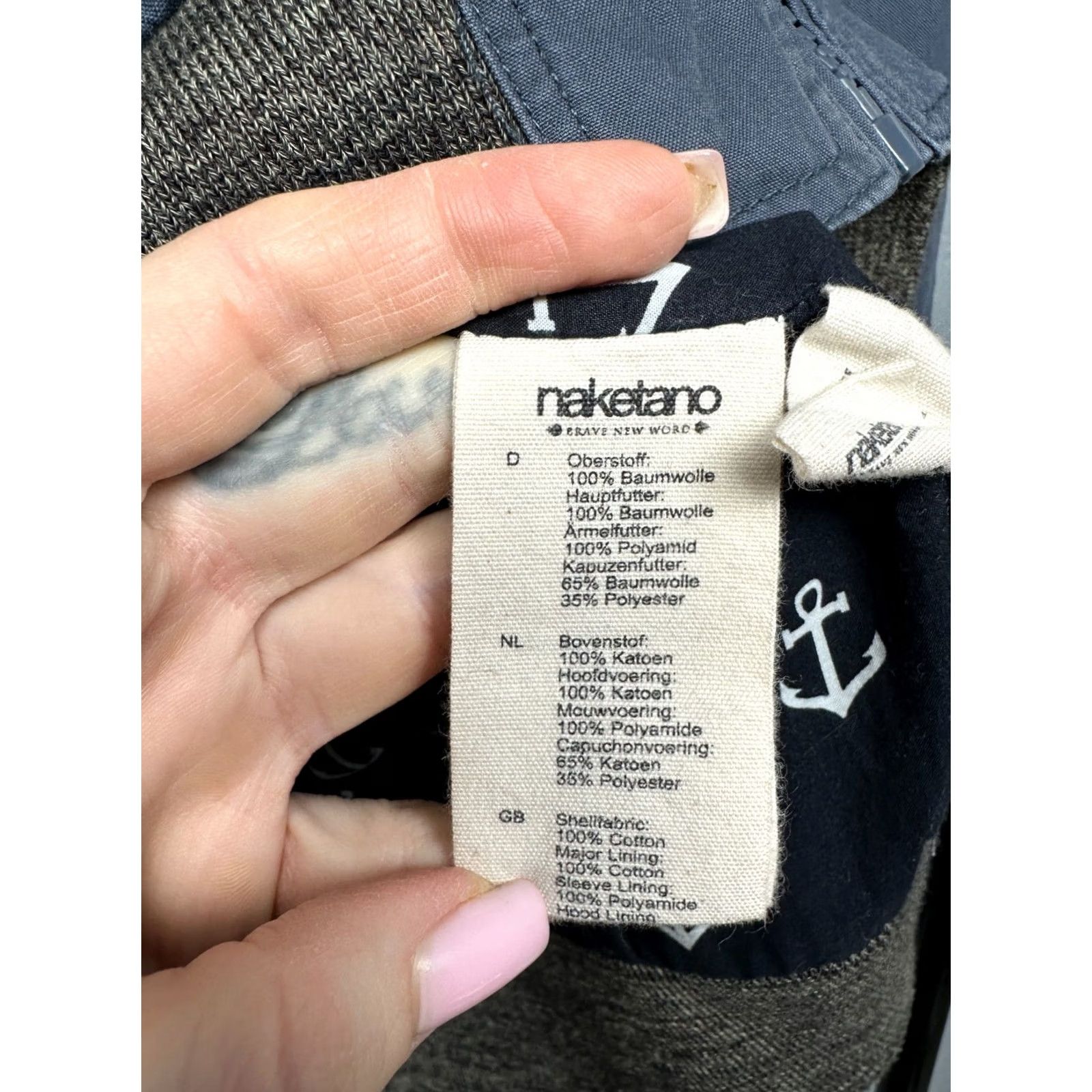 Vintage Naketano Mens Hooded Insulated Jacket L Blue Logo Windbreaker Shirt Jacket Mens Size US L / EU 52-54 / 3 - 7 Thumbnail