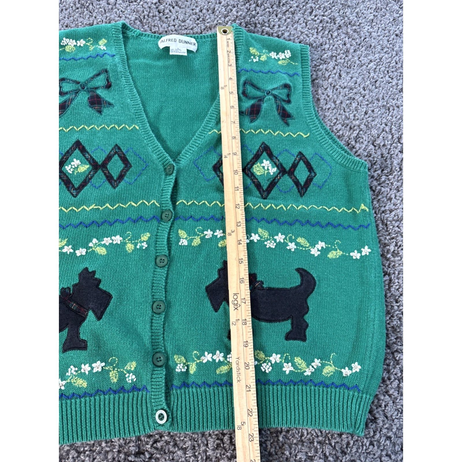 Vintage VINTAGE Alfred Dunner Sweater Vest Womens Large L Green Dog Embroidered Knit Ramie 90s Holiday Christmas Winter"} Size L / US 10 / IT 46 - 2 Thumbnail
