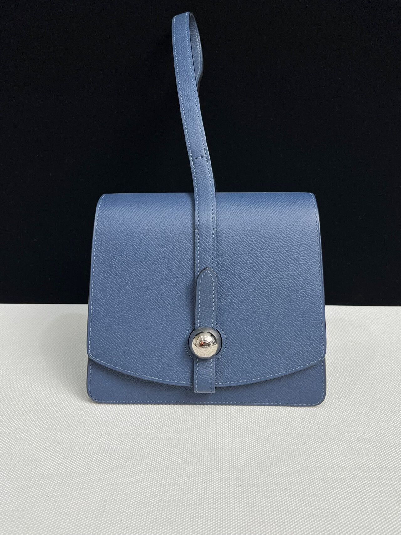 Moynat Pre-loved Bag Very good condition Size ONE SIZE - 1 Thumbnail
