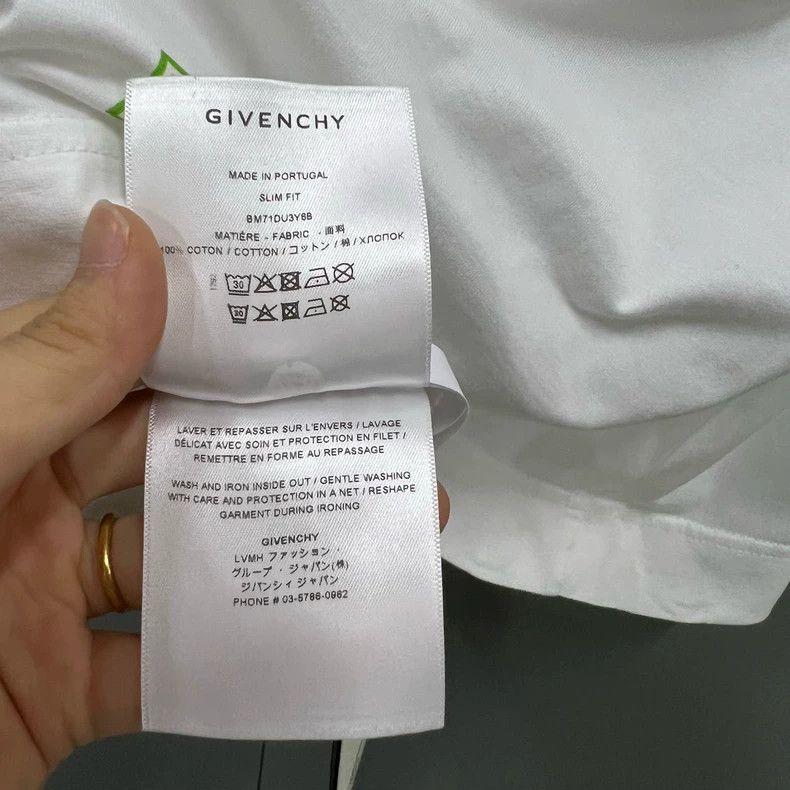 Givenchy Givenchy Cartoon Letter Printed Short Sleeve Size US XS / EU 42 / 0 - 4 Thumbnail