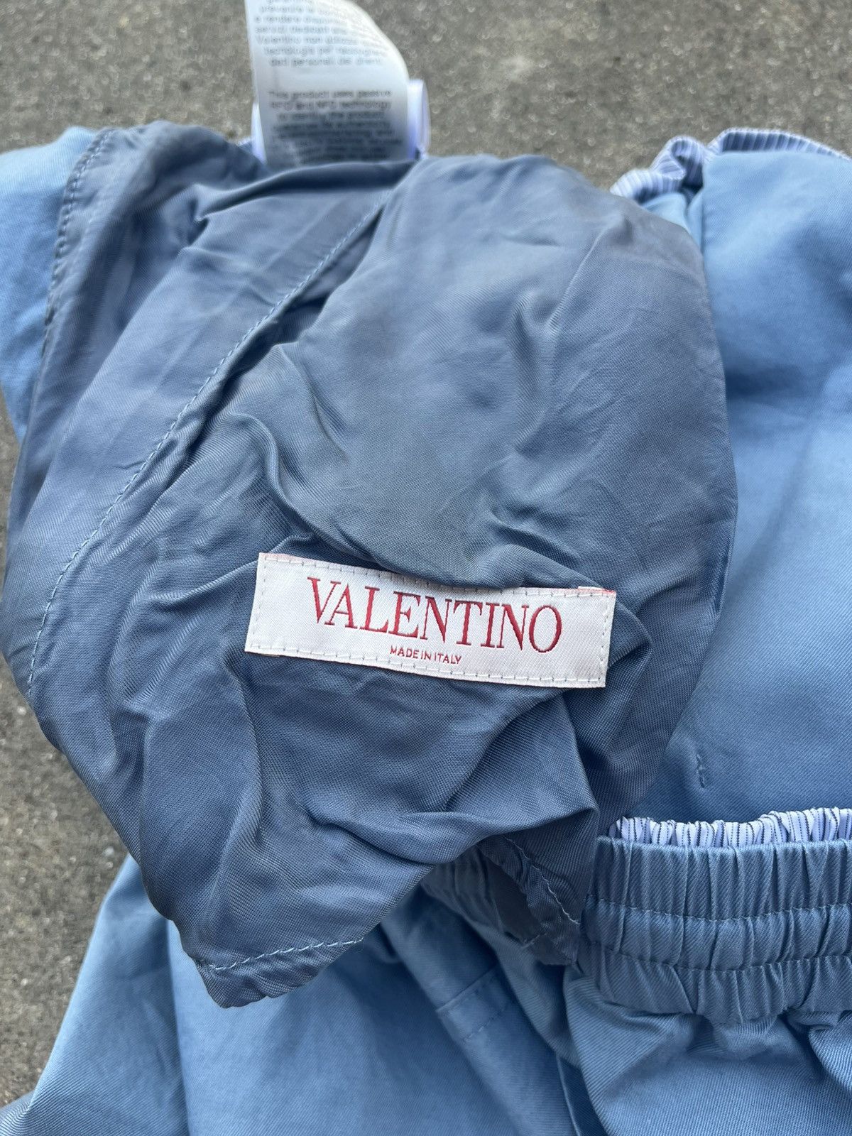 Valentino Valentino Blue logo athletic shorts Size US 30 / EU 46 - 5 Thumbnail
