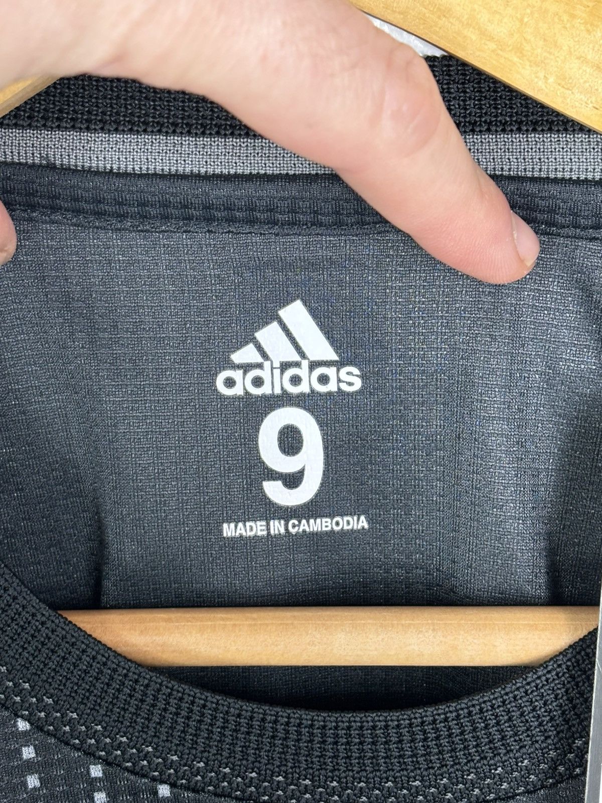 Adidas Bayern Munich 2021-2022 Away Player Issue Soccer Size 9 Size US L / EU 52-54 / 3 - 9 Thumbnail
