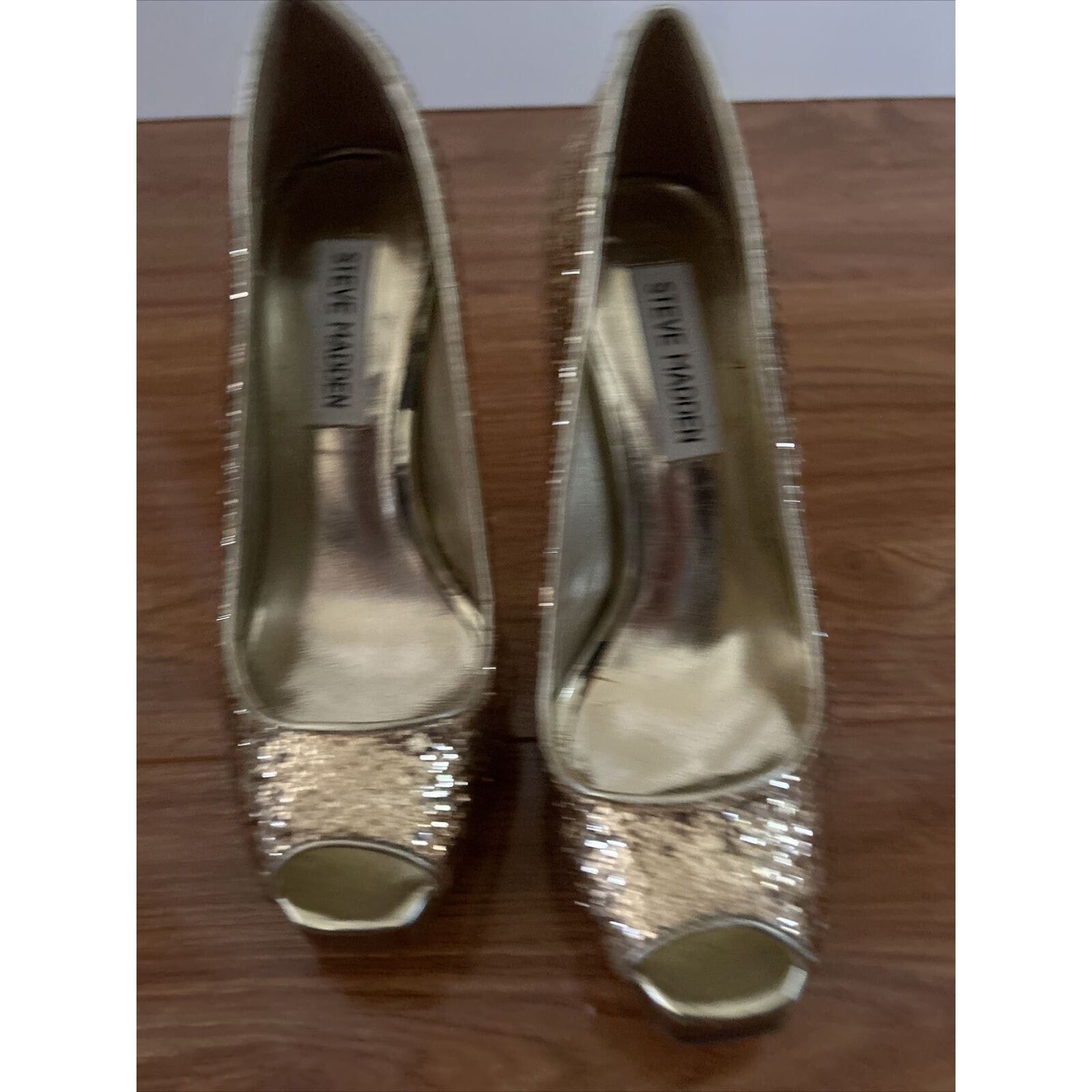 Steve Madden STEVE MADDEN P-KARRO GOLD GLITTER SIZE 6 Platform Stiletto Size US 6 / IT 36 - 3 Thumbnail