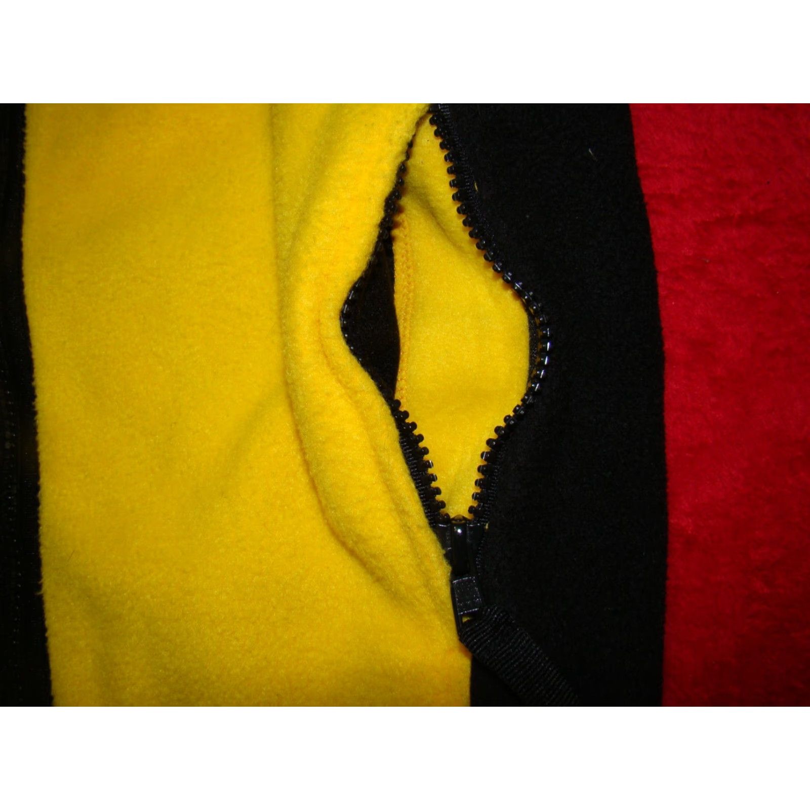 Vintage VINTAGE Ossi Skiwear Women Vest Fleece Yellow Black Zip Pockets Slim S Small Size S / US 4 / IT 40 - 2 Thumbnail