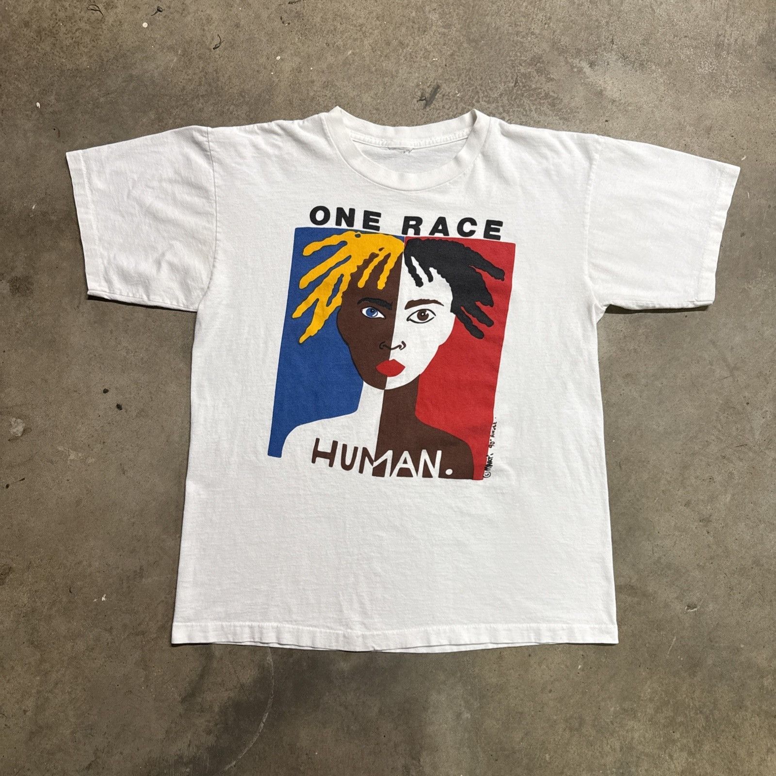 Vintage Vintage One Race Human Shirt Mens Large White 90s Art Size US L / EU 52-54 / 3 - 1 Thumbnail