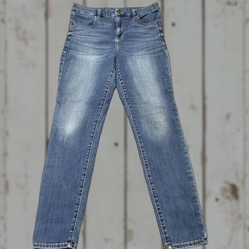 American Eagle Outfitters American Eagle Jeans Womens 14L Curvy High Rise Jegging Distressed Stretch Denim Jeans Holiday 90s Grunge Logo Zipper Button Pocket Size 36" / US 14 / IT 50 - 1 Thumbnail