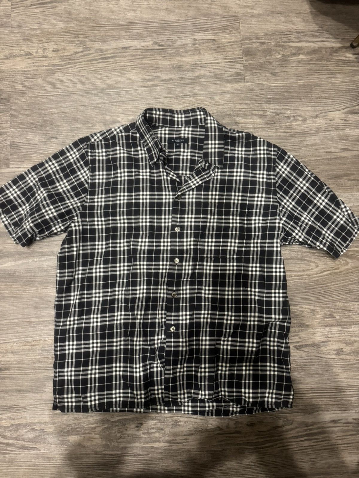 Burberry Burberry short sleeved button down Size US M / EU 48-50 / 2 - 1 Thumbnail