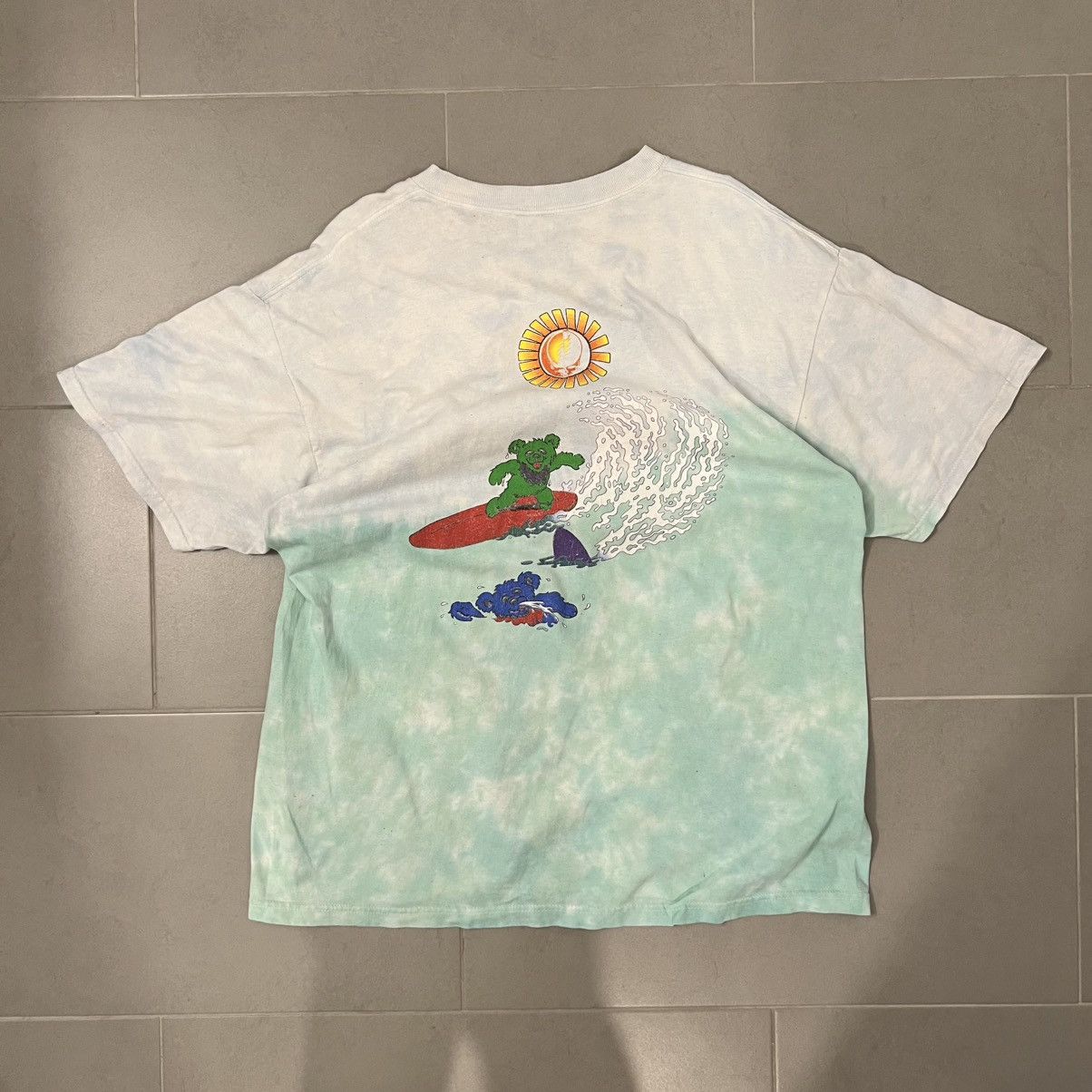 Vintage Vintage 1998 Grateful Dead Surfing Bears Tie Dye Tee Size XL Size US XL / EU 56 / 4 - 2 Thumbnail