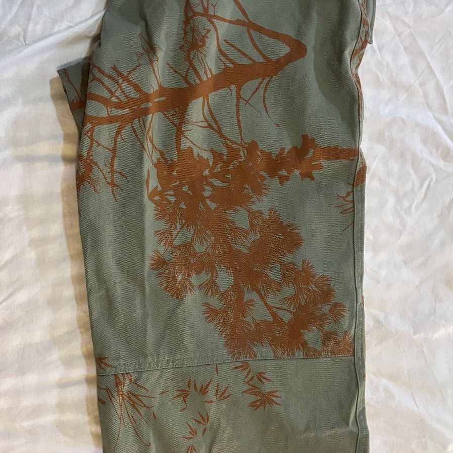 H&M Edition by H&M "Max" Tree Print Cargo Pants -Size 36/32 Size US 36 / EU 52 - 4 Thumbnail