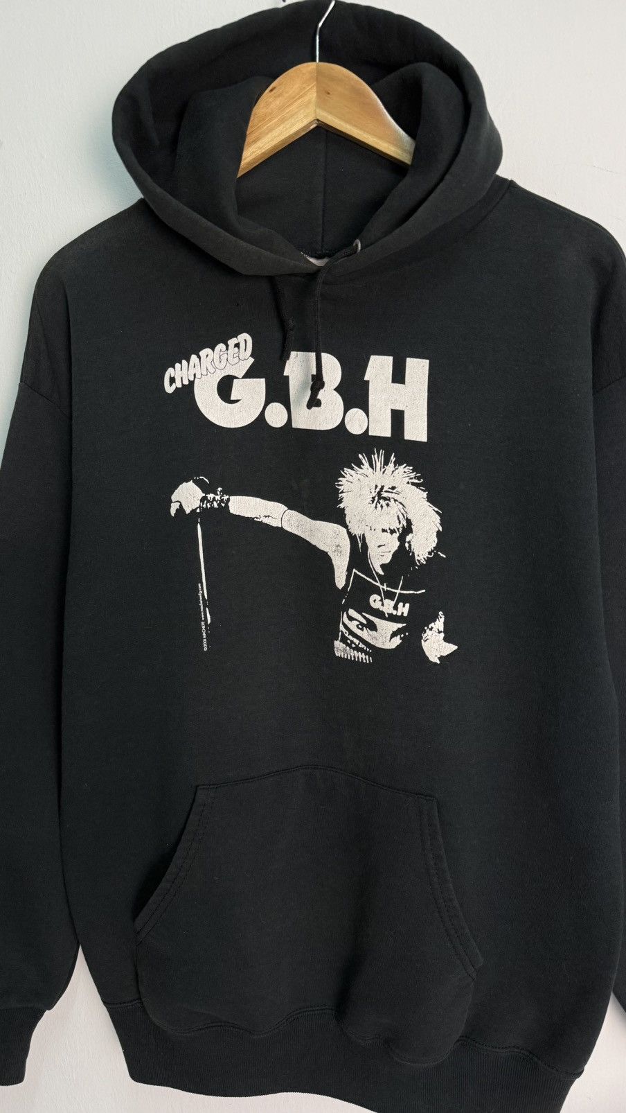 Band Tees GBH Charge ©️2001 Hoodie Size US L / EU 52-54 / 3 - 9 Thumbnail