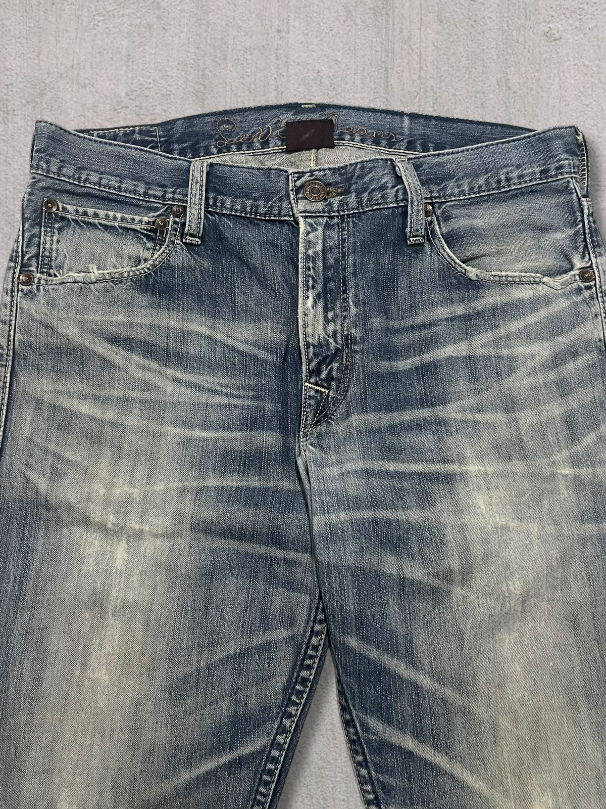 Levi's Vintage Clothing Vintage Levi’s 202 Back Buckle Distressed Blue Wash Jeans Size US 31 - 7 Thumbnail