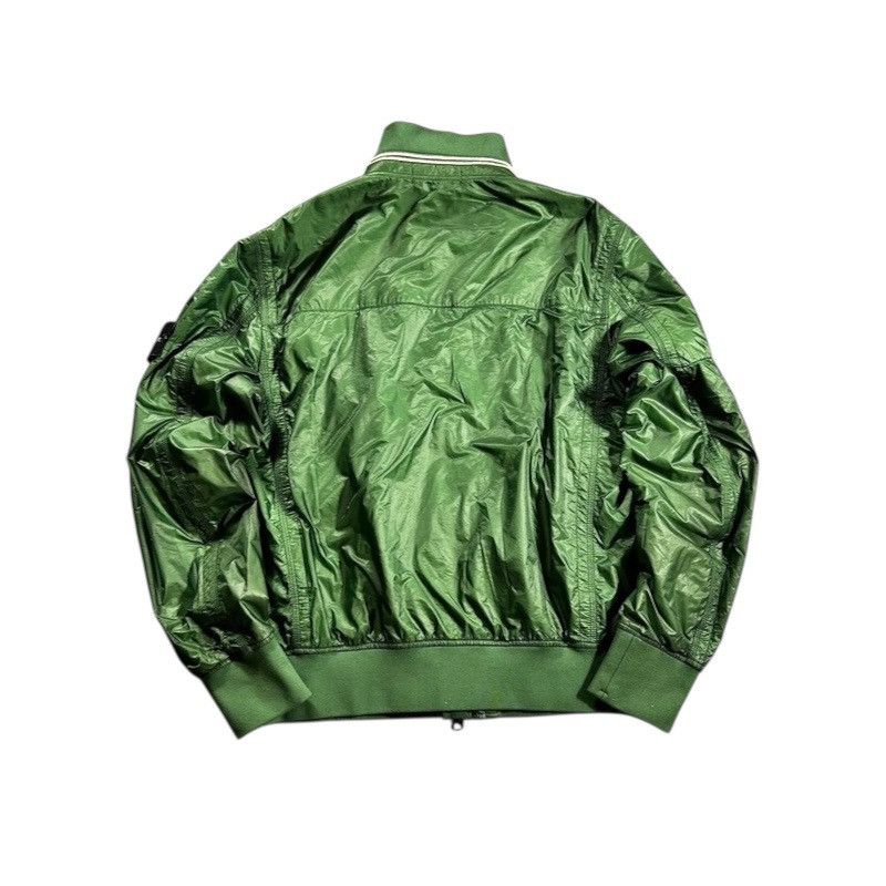 Stone Island Vintage Stone island jacket dentyvek shield Size US L / EU 52-54 / 3 - 2 Thumbnail
