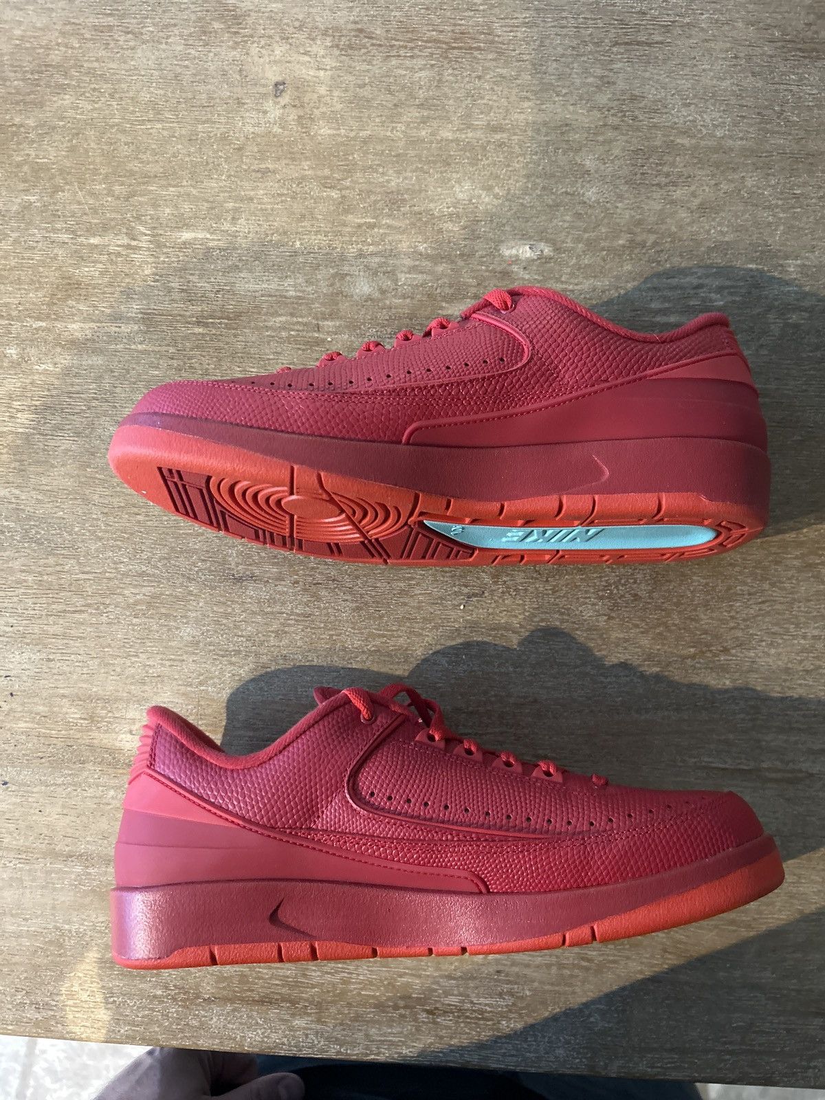 Jordan Brand Air Jordan 2 low Retro gym red Size US 10.5 / EU 43-44 - 1 Thumbnail