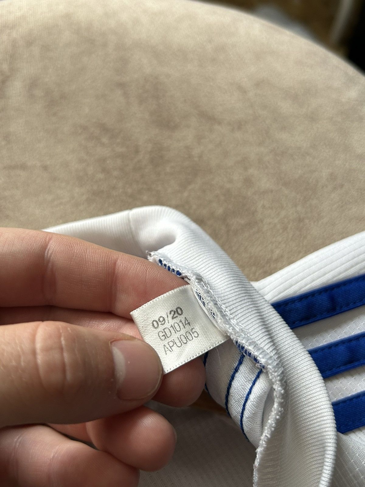Adidas Leeds United 2020/21 Home Adidas jersey Size US XL / EU 56 / 4 - 12 Thumbnail