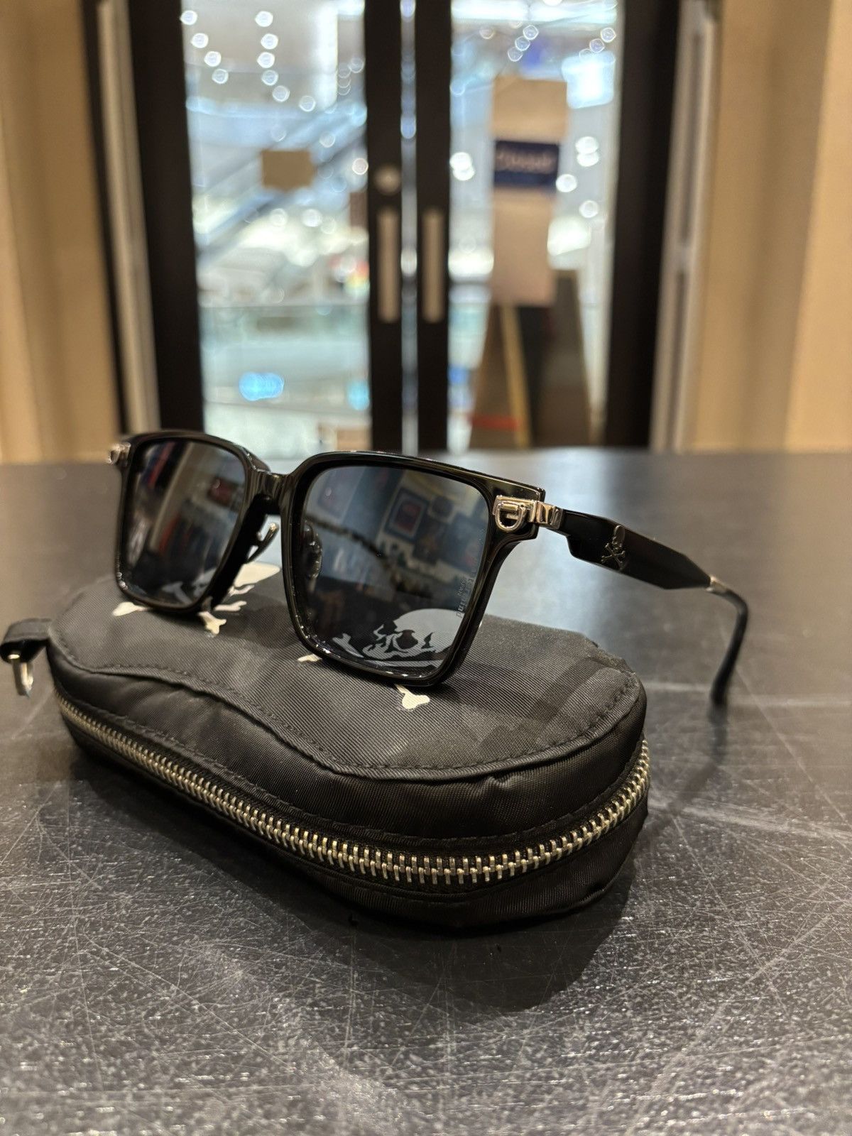 Mastermind Japan MASTERMIND JAPAN X OAKLEY FROGSKINS SUNGLASSES