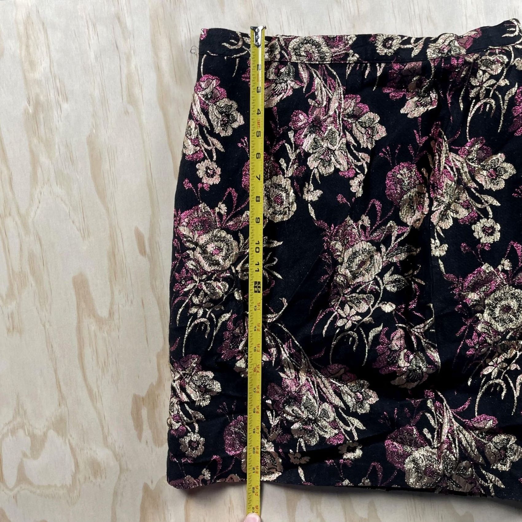 Vintage Ellend Skirt Womens Black Floral Brocade Pencil Mini Lined Party Cocktail 13/14 Size 34" / US 12 / IT 48 - 4 Thumbnail