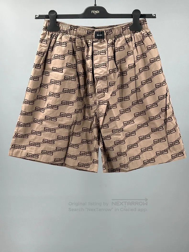 Balenciaga Balenciaga Men's Khaki Logo Printed Casual Short Pants Size US 30 / EU 46 - 1 Thumbnail