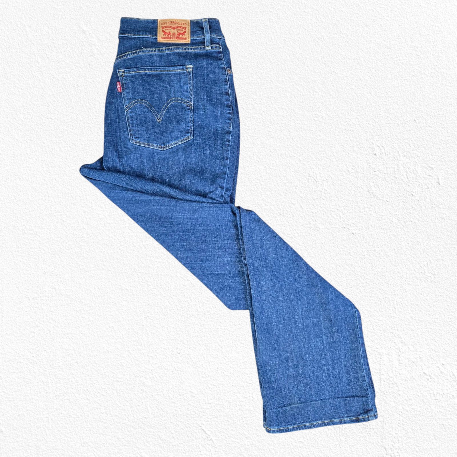 Levi's Levi's Medium Wash Mid Rise Classic Bootcut Jeans Size 32 Size 32" / US 10 / IT 46 - 9 Thumbnail