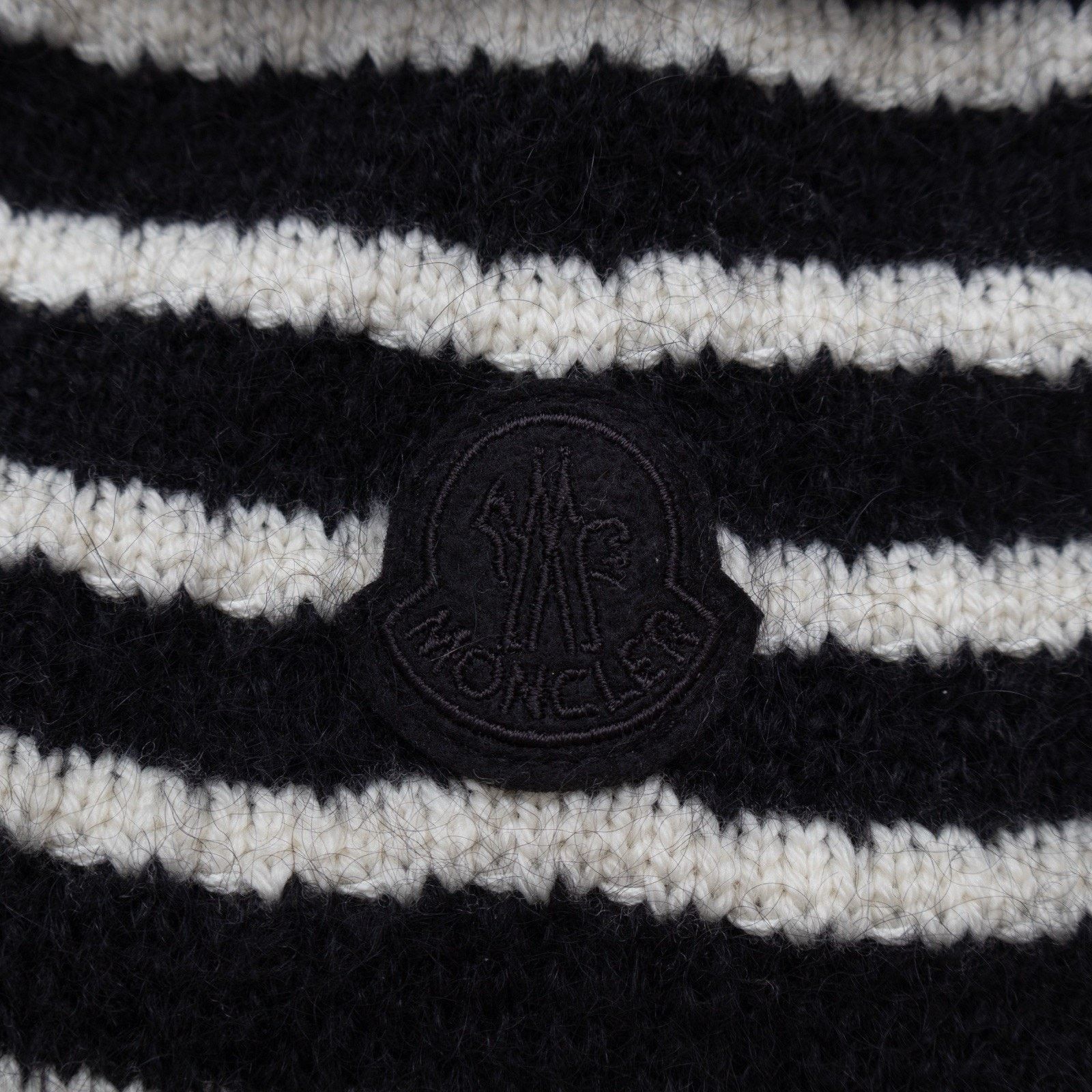 Moncler 1.6k$ MONCLER Striped Cardigan Tricot Wool Down Jacket XS Size XS / US 0-2 / IT 36-38 - 9 Thumbnail