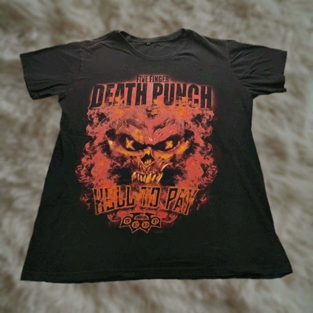 Vintage VINTAGE Five Finger Death Punch T Shirt Skull Flames Tag XL Fits M Black Unisex Adults Short Sleeve Cotton Music Shirts Mens Size US M / EU 48-50 / 2 - 1 Thumbnail