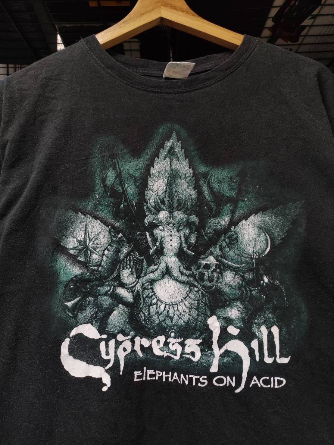 Band Tees Cypress Hill " Elephants on Acid " Album Promo Tour T-Shirt Size US M / EU 48-50 / 2 - 1 Thumbnail