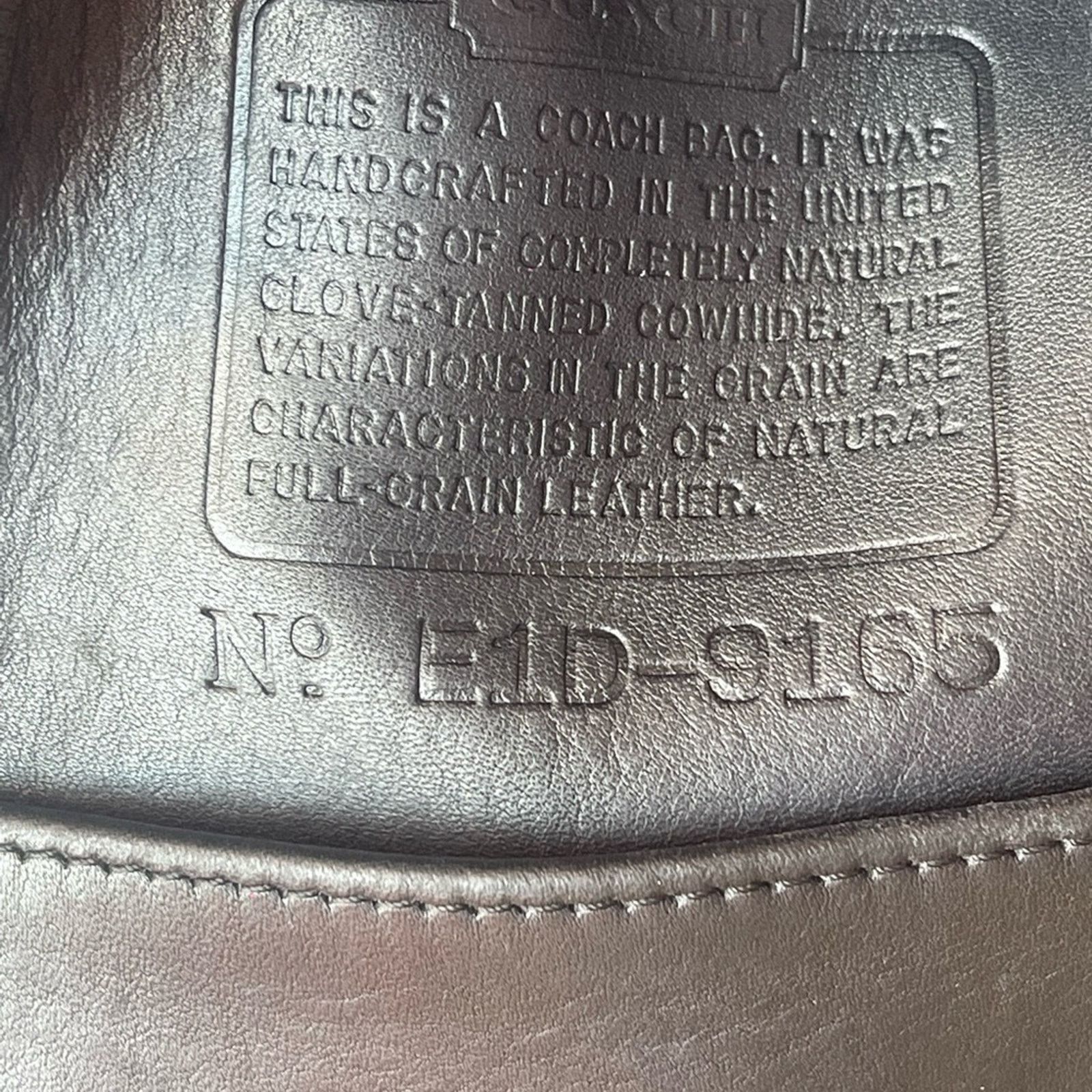 Coach Coach Vintage Leather Legacy Drawstring Bucket Bag 9165. Size ONE SIZE - 2 Thumbnail