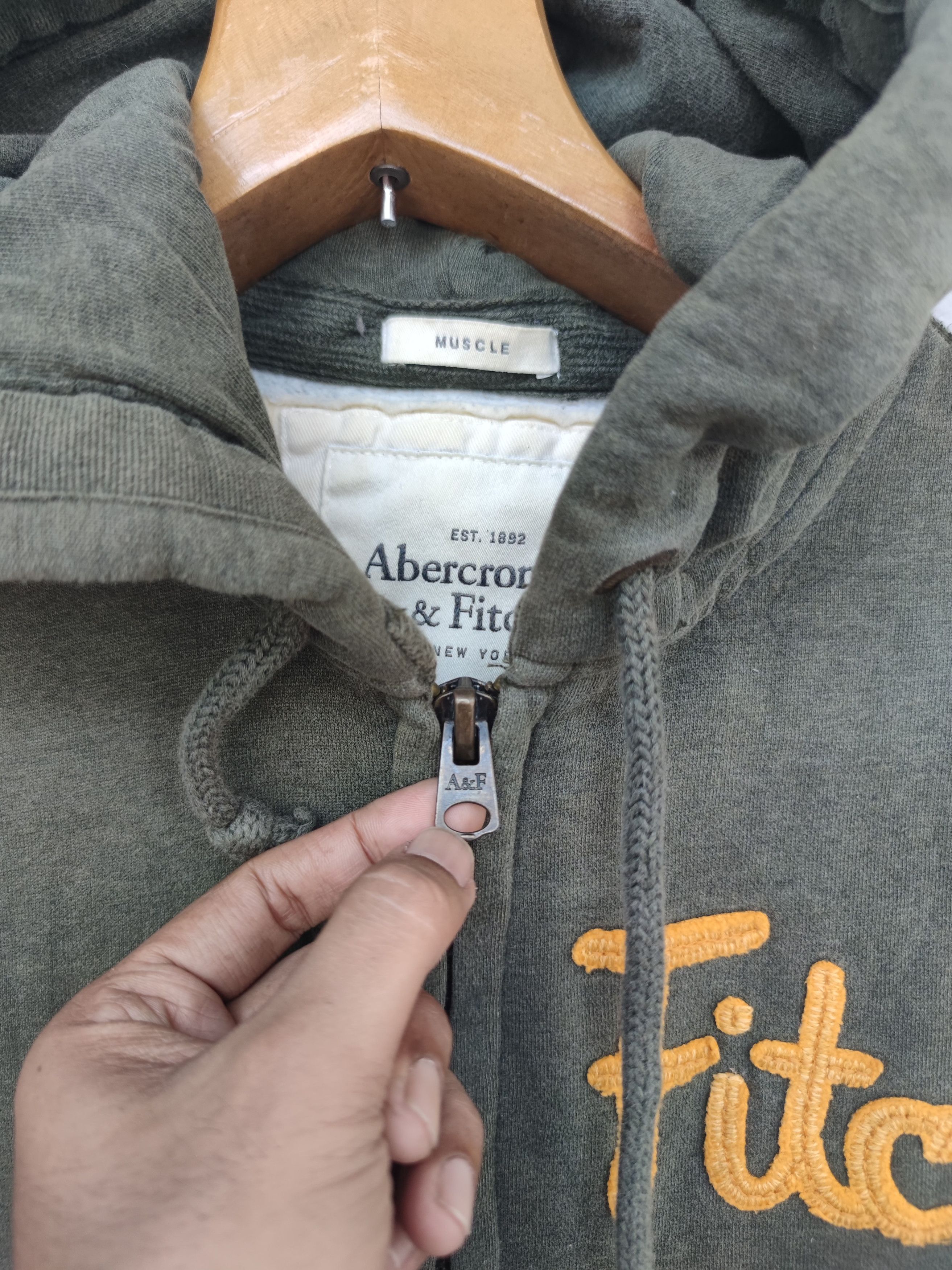 Abercrombie & Fitch Abercrombie & Fitch Warrior Hoodie Size US S / EU 44-46 / 1 - 3 Thumbnail