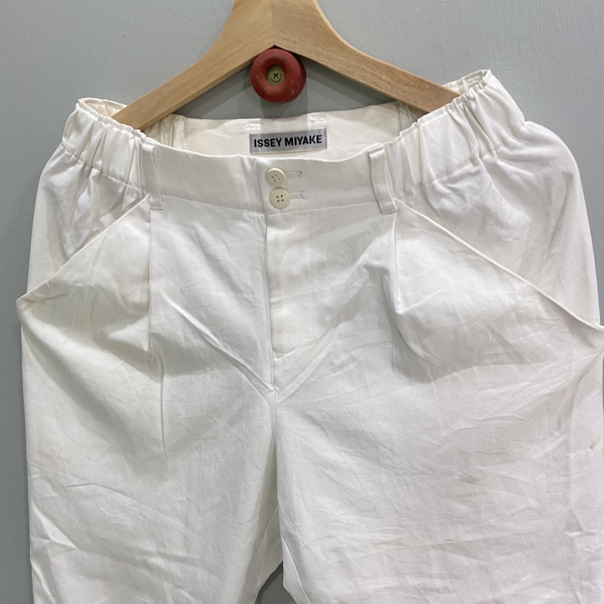 Issey Miyake Issey Miyake Pleated Balloon Leg Tapered Trousers White Size US 28 / EU 44 - 3 Thumbnail