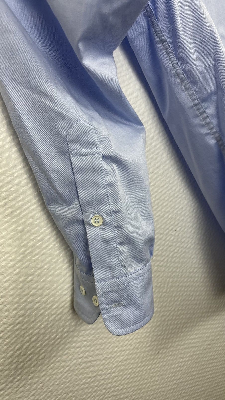 Shirt random identities