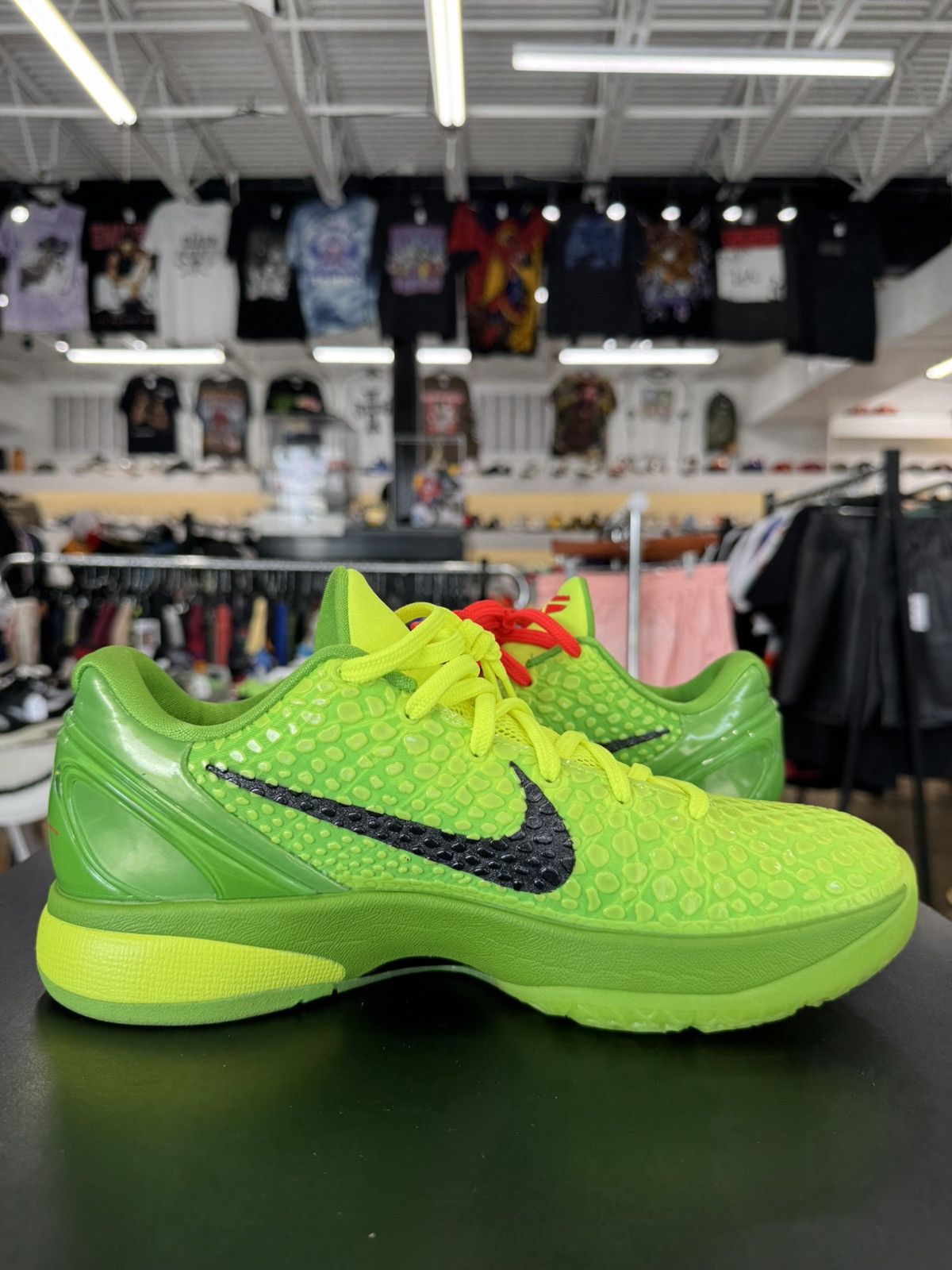 Nike Nike Kobe 6 Protro Grinch Size 9 (2020) Size US 9 / EU 42 - 3 Thumbnail