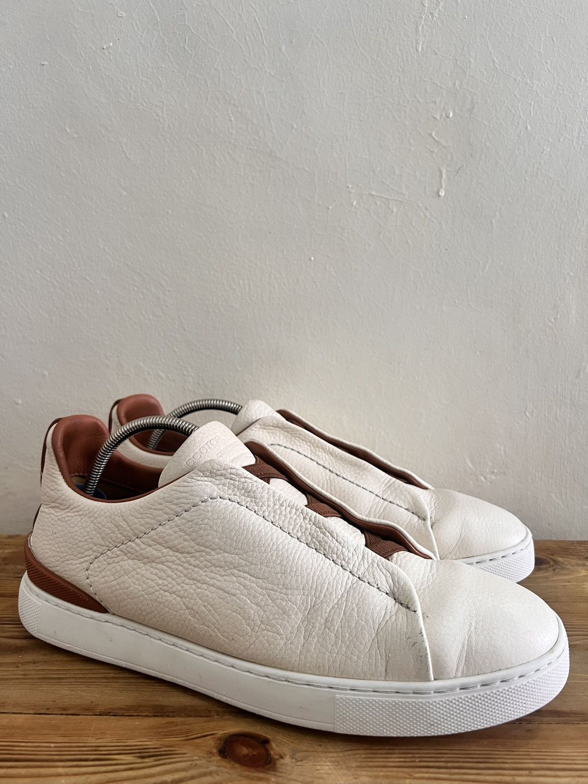 スニーカー Z Zegna LHSOY S4667Z FGG Sneakers Beige Zegna redefines the Triple Stitch Sneaker for Fall/Winter 2022