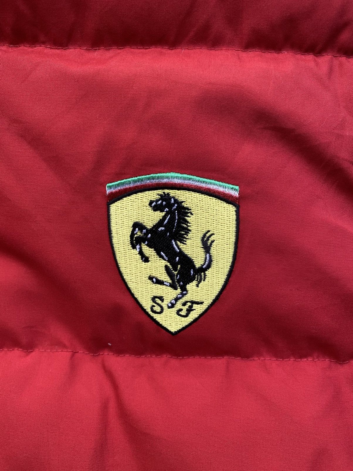 Ferrari Vintage Ferrari SF Puffer Vest Button logo nice Design Size US S / EU 44-46 / 1 - 18 Thumbnail
