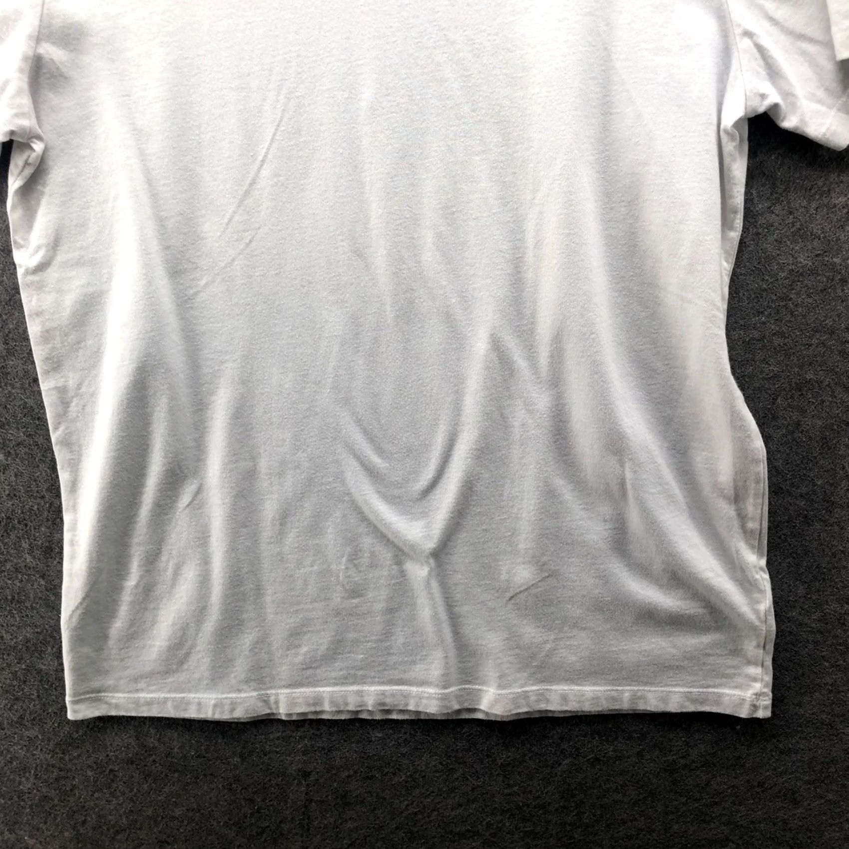 Gap GAP T-Shirt Mens M Short Sleeve V-Neck Cotton Classic Fit White Size US M / EU 48-50 / 2 - 4 Thumbnail