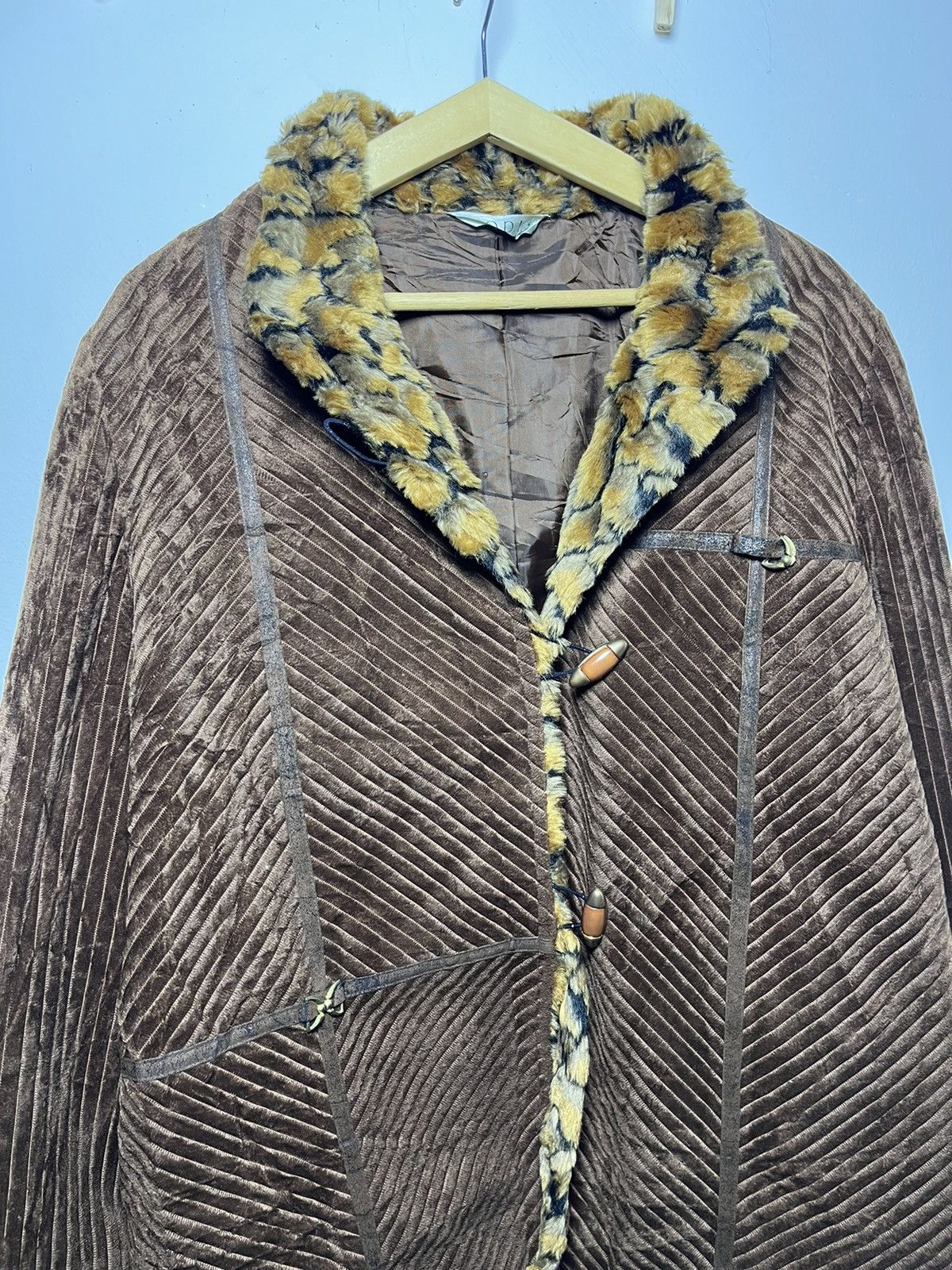 Japanese Brand Jacket leopard like guilty parties Size US L / EU 52-54 / 3 - 2 Thumbnail