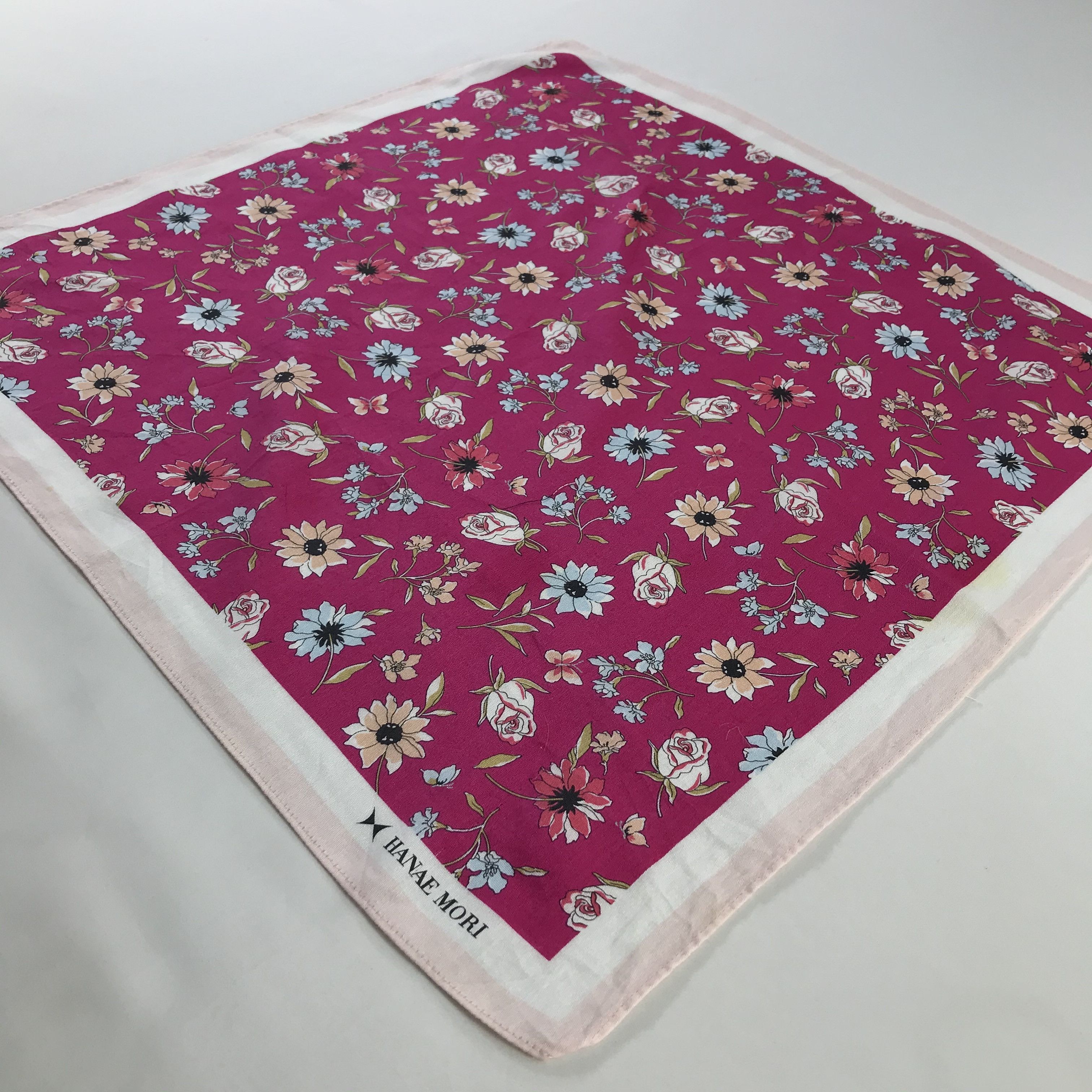 Hanae Mori × Vintage Hanae Mori Bandana / Handkerchief / Neckerchief - S682 Size ONE SIZE - 2 Thumbnail