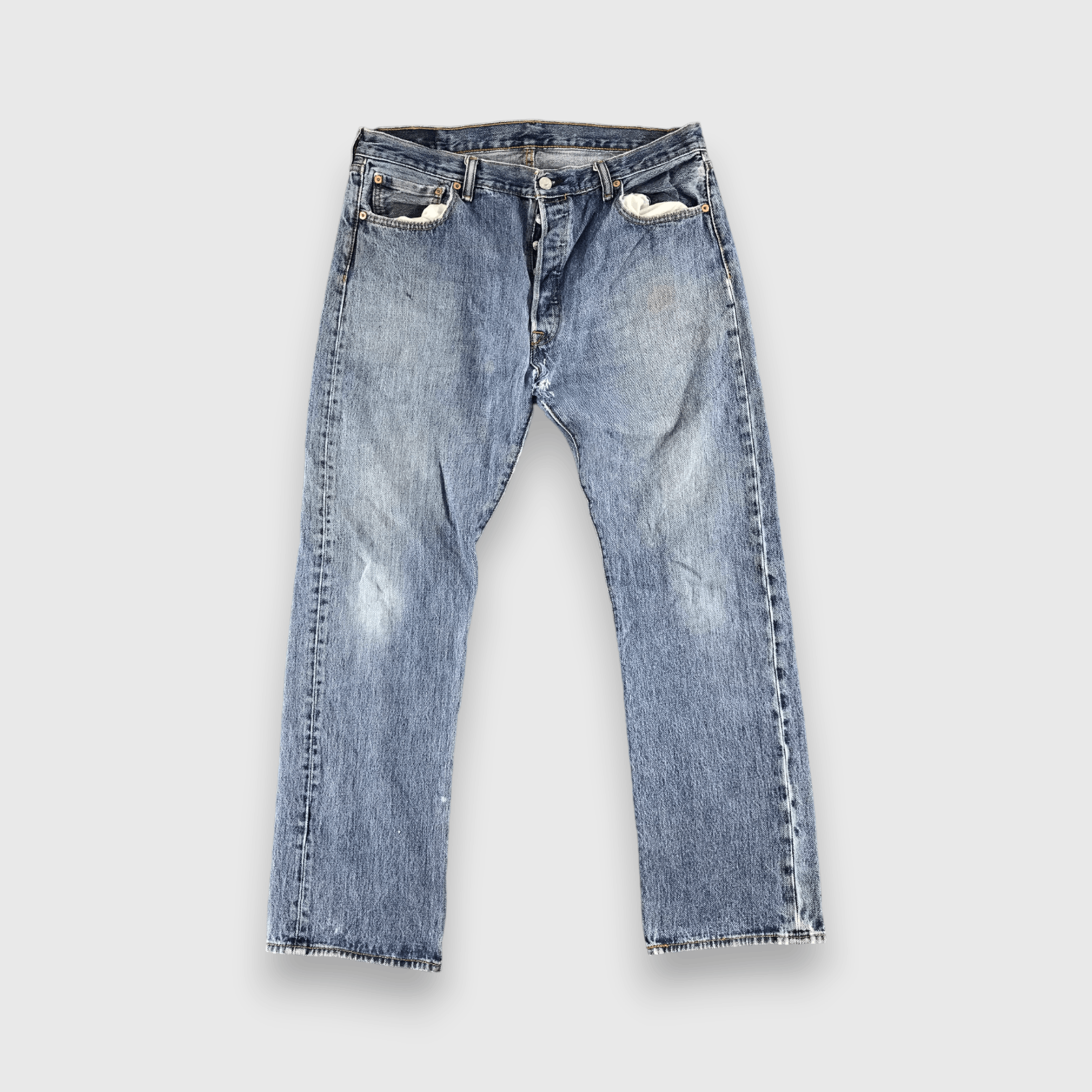 Levi's Distress Vintage Levis 501 Jeans Faded Blue Denim -J409 Size US 36 / EU 52 - 1 Thumbnail