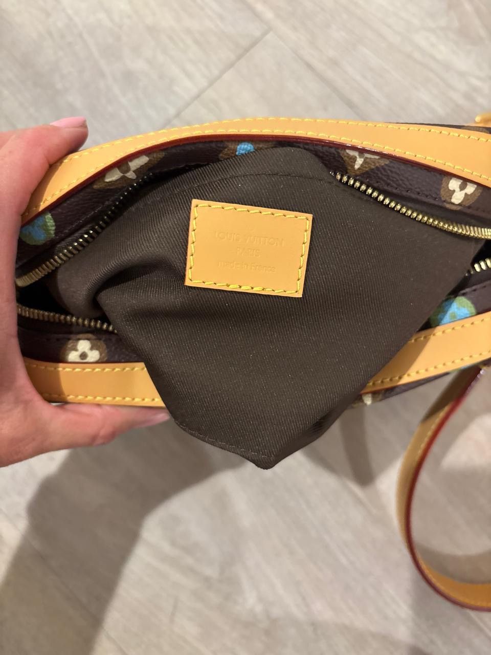 Louis Vuitton Louis Vuitton Tyler the Creator Envelope Messenger Size ONE SIZE - 3 Thumbnail