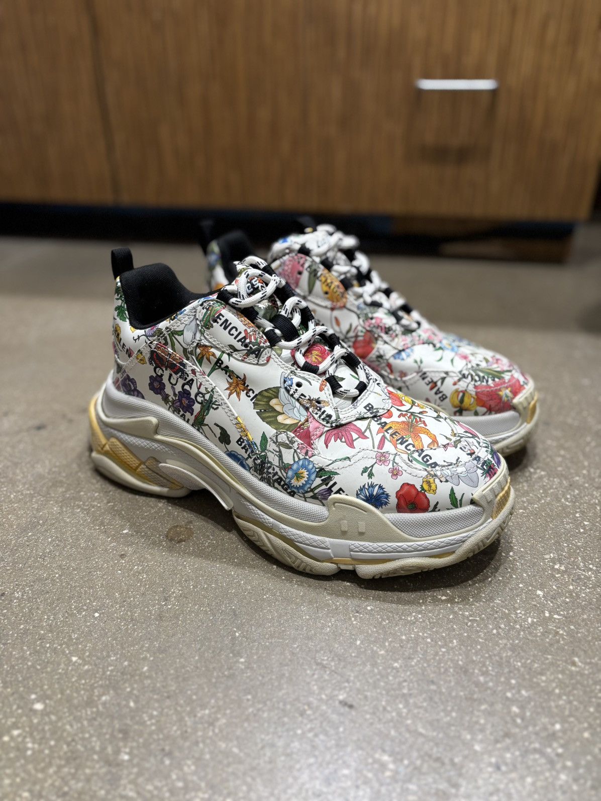 Balenciaga × Gucci White Hacker Floral Logo Triple S Sneakers Size US 9.5 / EU 42-43 - 1 Thumbnail